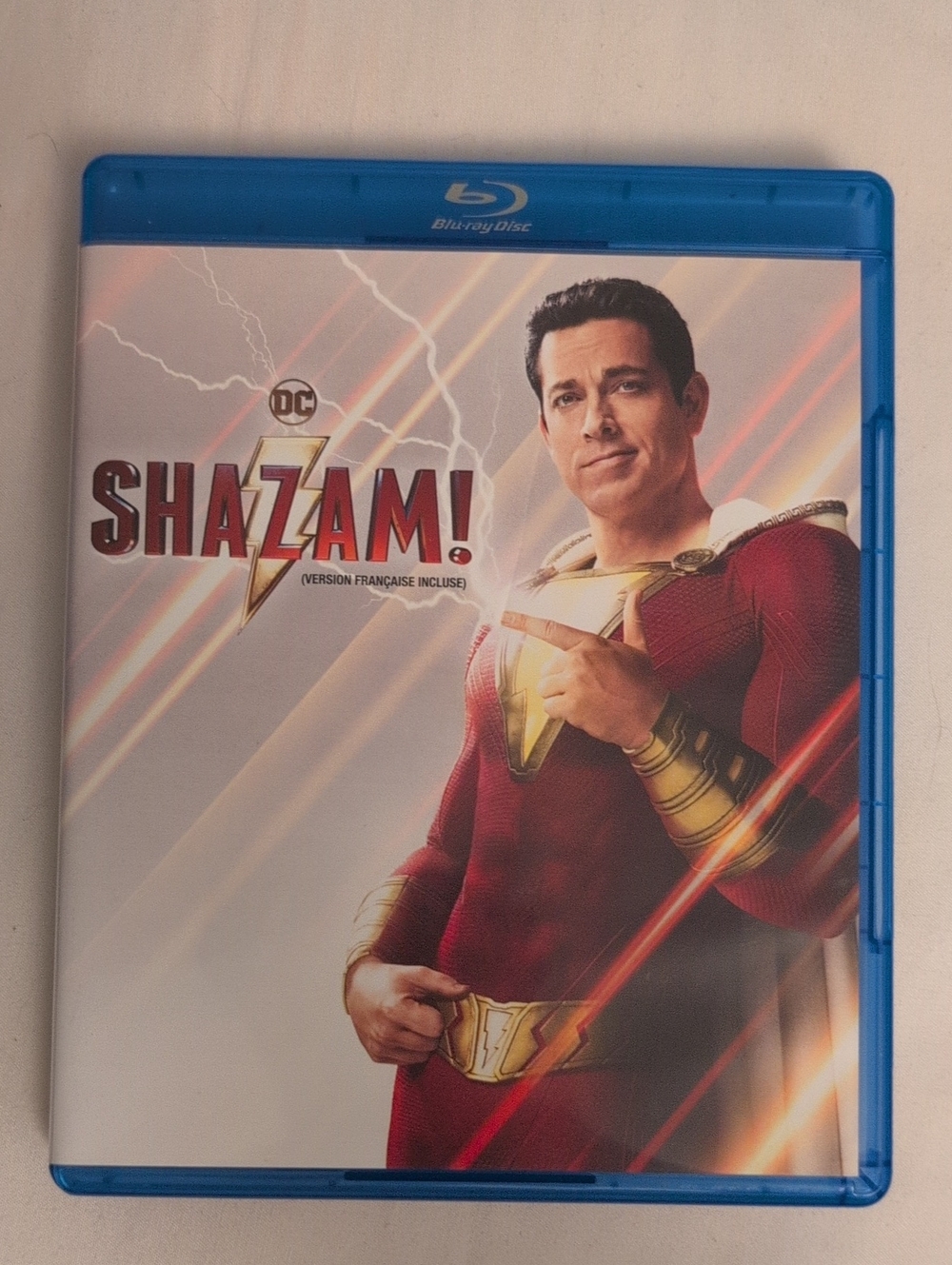 DC Shazam! Blu-Ray + DVD 2-Disc Combo Pack Movie Bilingual Edition